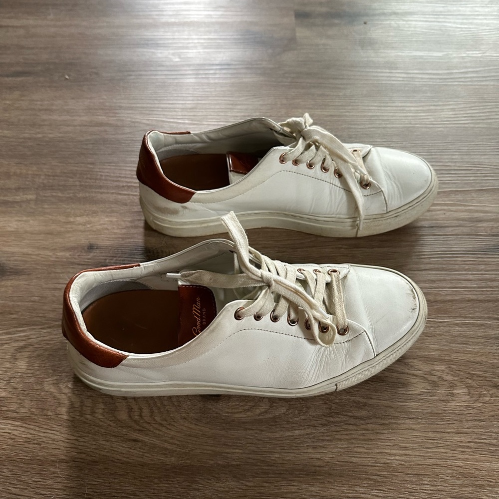 Good Man leather white shoes